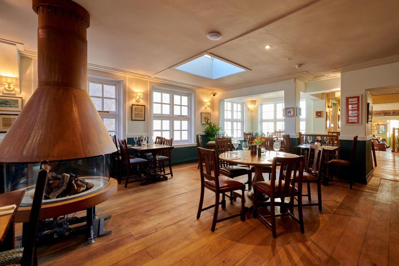 The Ship Hotel Parkgate  Eksteriør billede