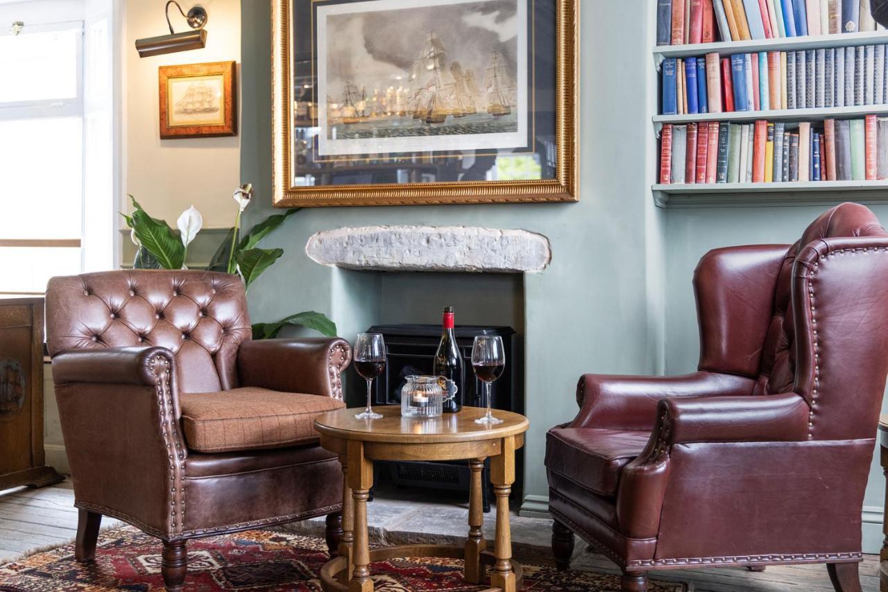 The Ship Hotel Parkgate  Eksteriør billede